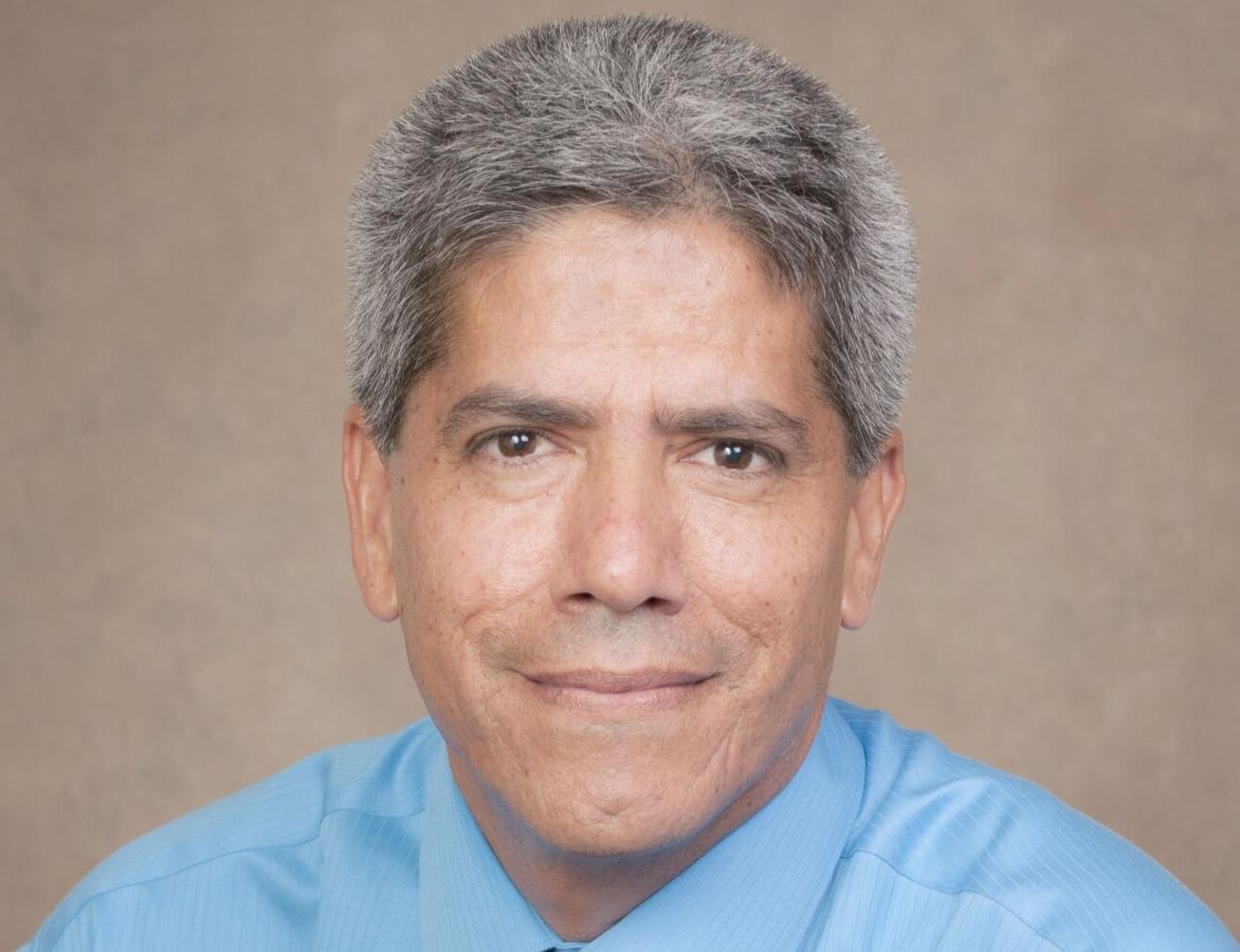 Dr. Manuel Gordillo